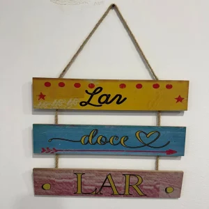 Placa Parede MDF (Variadades) Aqui Tem Amor