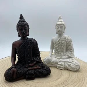 Buda, Sentado PQ com Detalhes (Branco/Castanho) Madeira