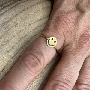 Anel Smile Dourado