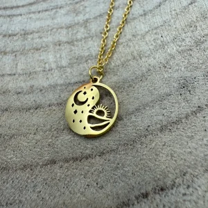 Fio Yin e Yang Dourado