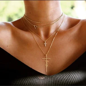 Colar Cristão com Pingente em Cruz - Faith (Fé em Inglês)
